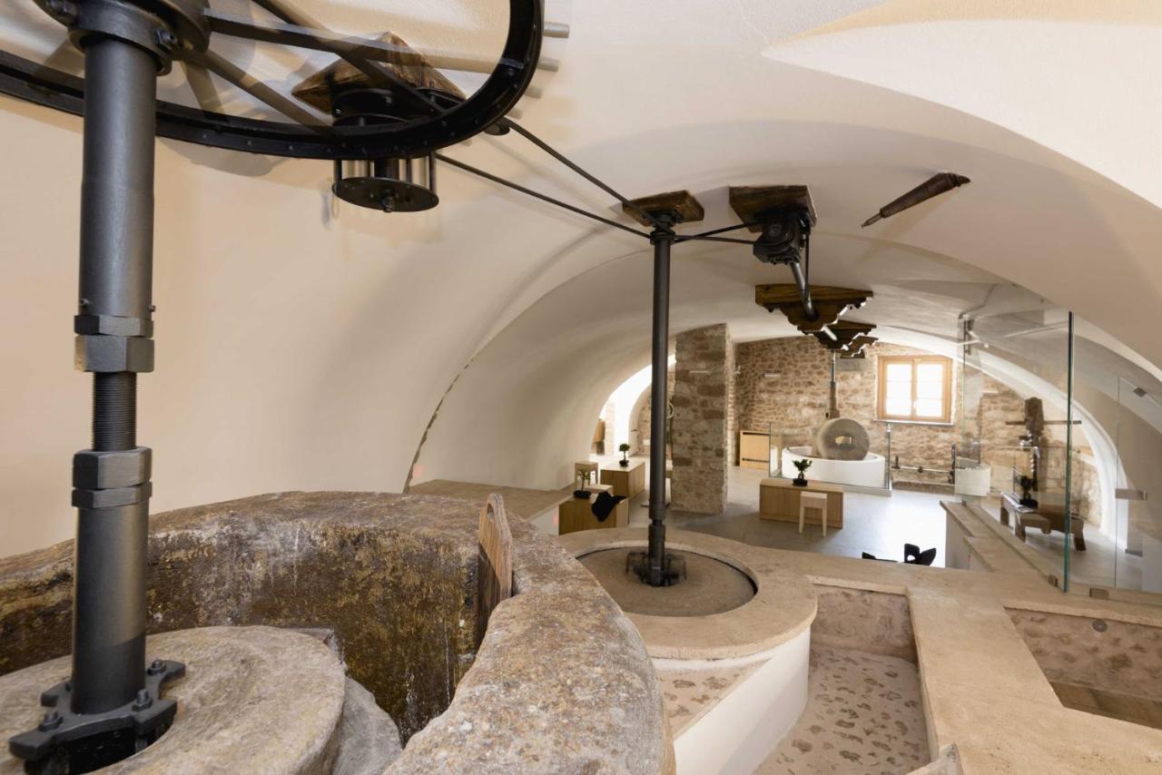 Antico Borgo Molino 7Cento Vicino Ai Giardini Di Ninfa Otel Cori Dış mekan fotoğraf
