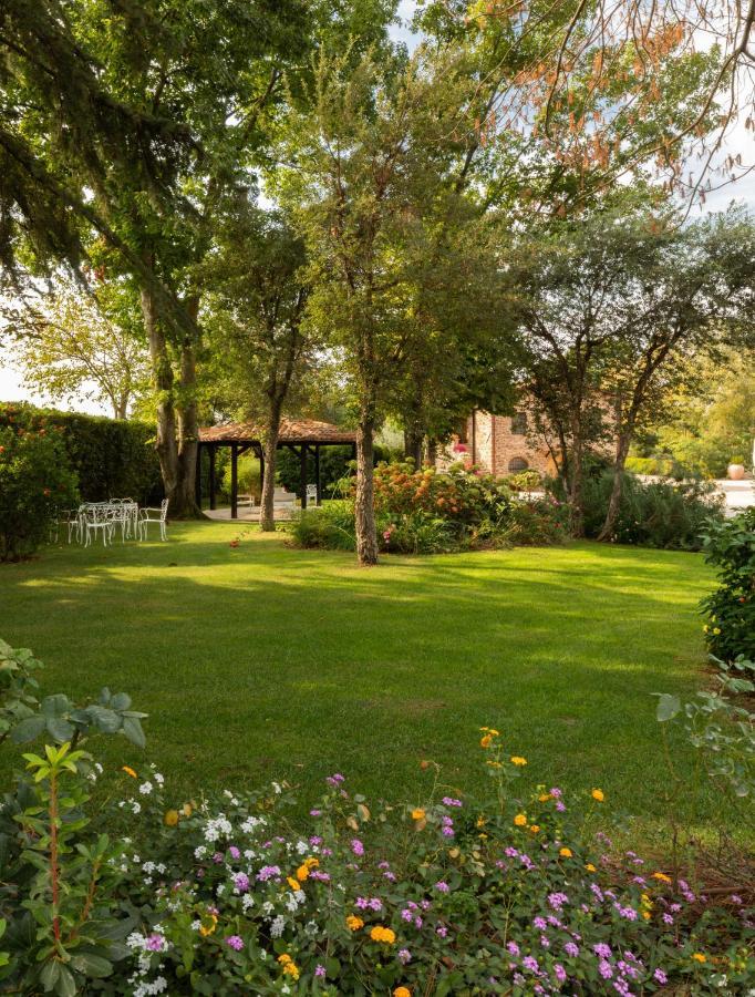 Antico Borgo Molino 7Cento Vicino Ai Giardini Di Ninfa Otel Cori Dış mekan fotoğraf
