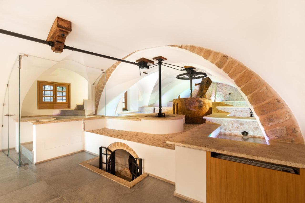 Antico Borgo Molino 7Cento Vicino Ai Giardini Di Ninfa Otel Cori Dış mekan fotoğraf