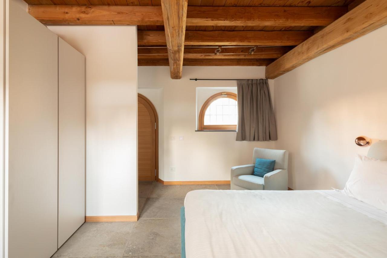 Antico Borgo Molino 7Cento Vicino Ai Giardini Di Ninfa Otel Cori Dış mekan fotoğraf