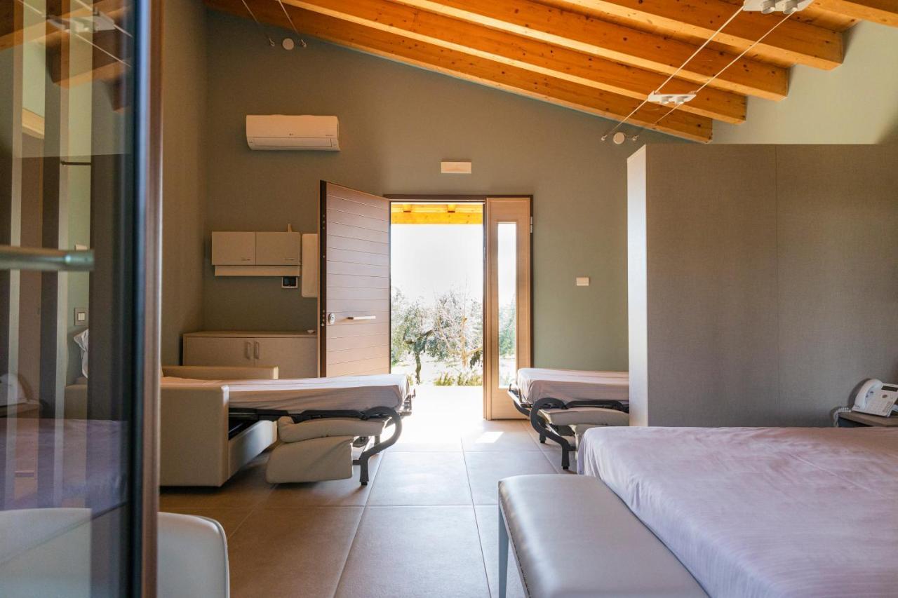 Antico Borgo Molino 7Cento Vicino Ai Giardini Di Ninfa Otel Cori Dış mekan fotoğraf