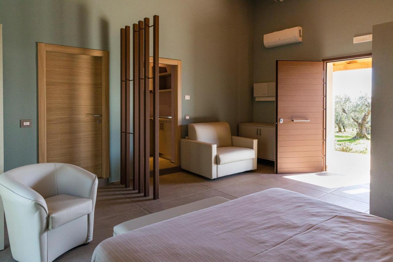 Antico Borgo Molino 7Cento Vicino Ai Giardini Di Ninfa Otel Cori Dış mekan fotoğraf